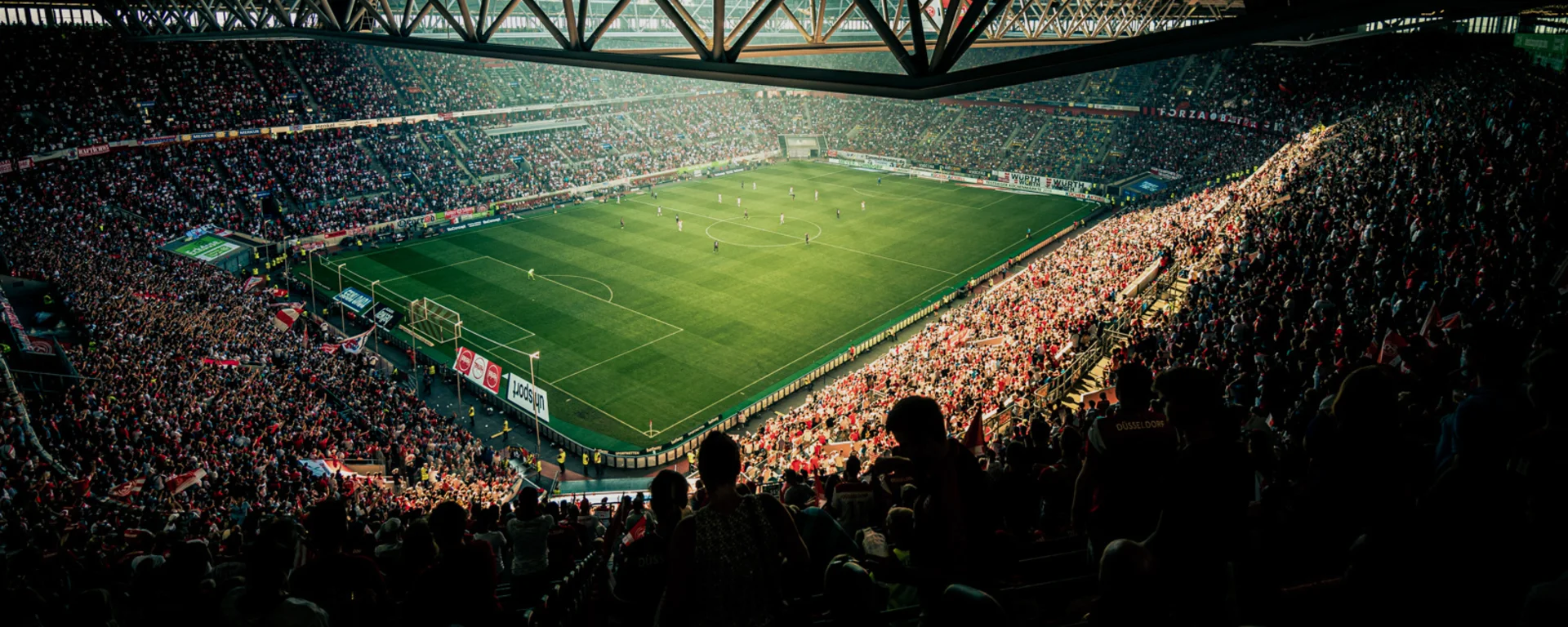 Fußballstadion während eines Spiels