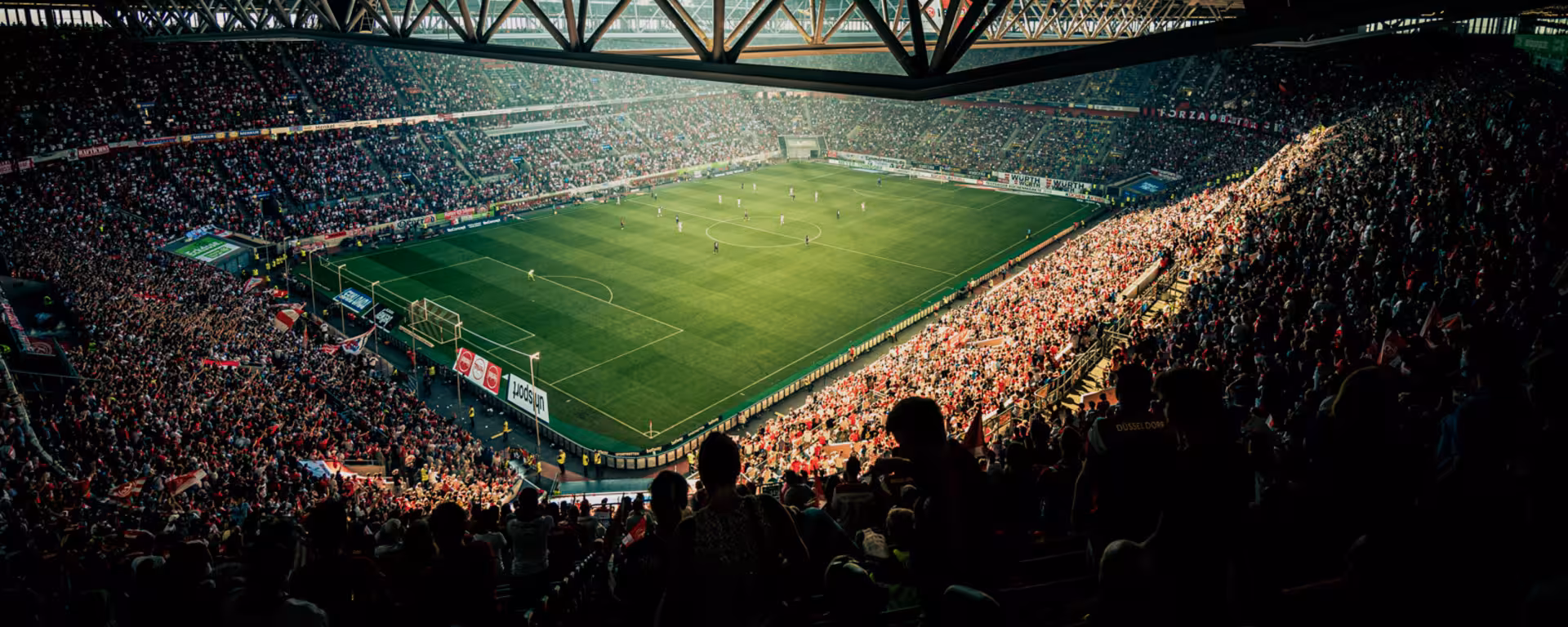 Fußballstadion während eines Spiels